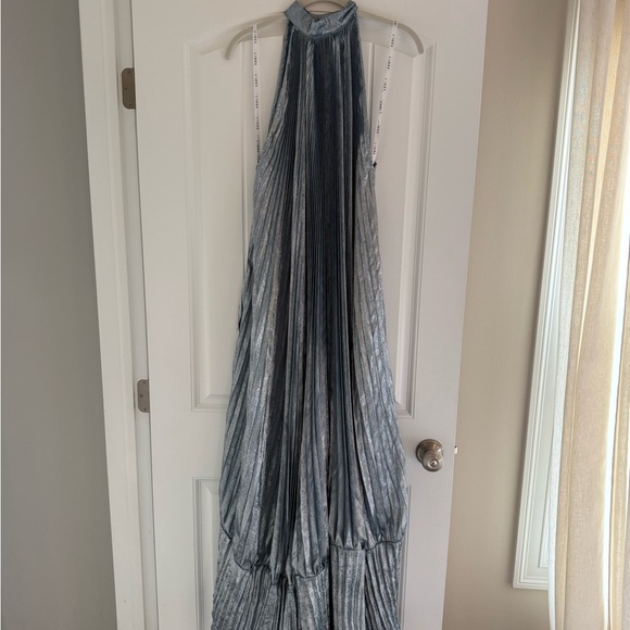 NWT L'IDÉE MYSTIQUE PLEATED SHIMMER MAXI DRESS - Picture 4 of 7